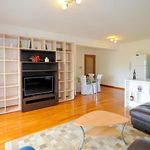 Lavender Apartman
